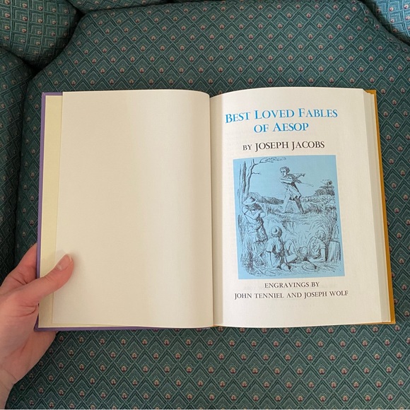 Dandelion Library Book; Best Loved Fables of Aesop & Nonsense Alphabets. - Picture 4 of 13